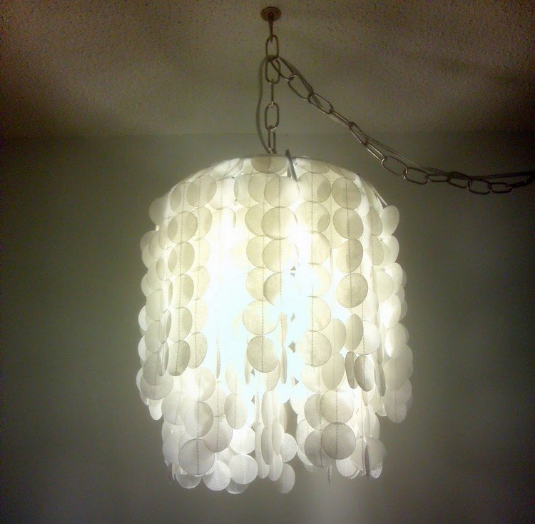 Luster-vyrobte si-vosk-papier-kruhy