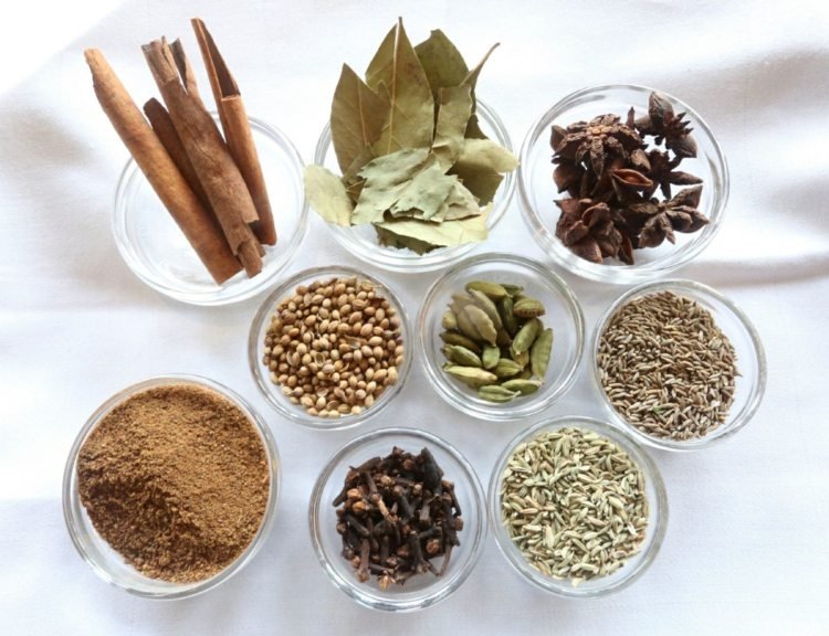 garam masala indická kuchyňa varenie diy kajenské korenie badián