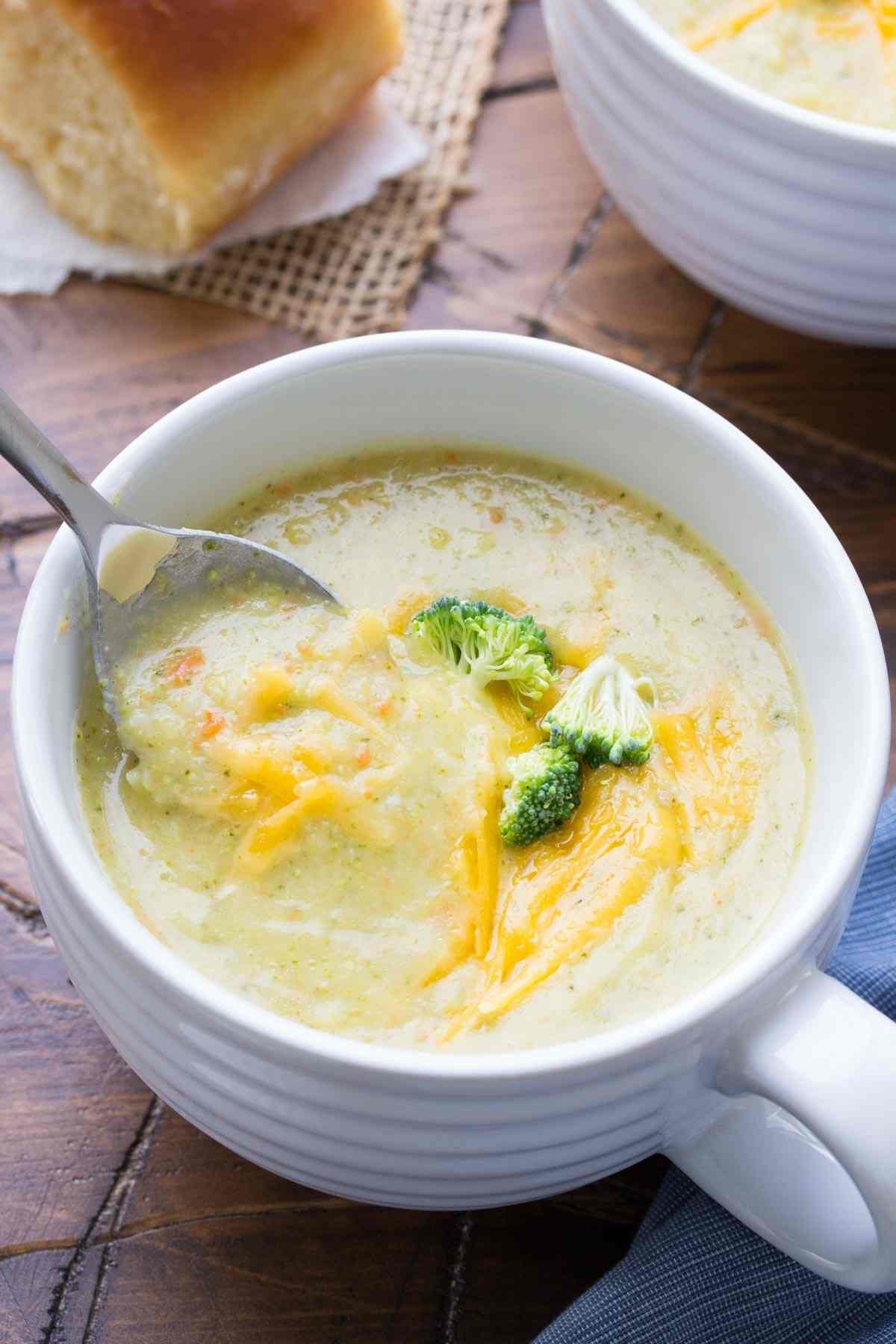 Návrhy receptov na syrovú polievku Harzer Nízkokalorická večera s nízkym obsahom sacharidov