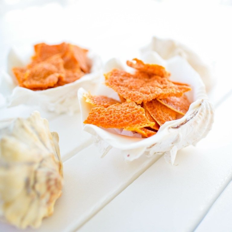 Živicové syrové chipsy Recept na mikrovlnné čipy s nízkym obsahom sacharidov