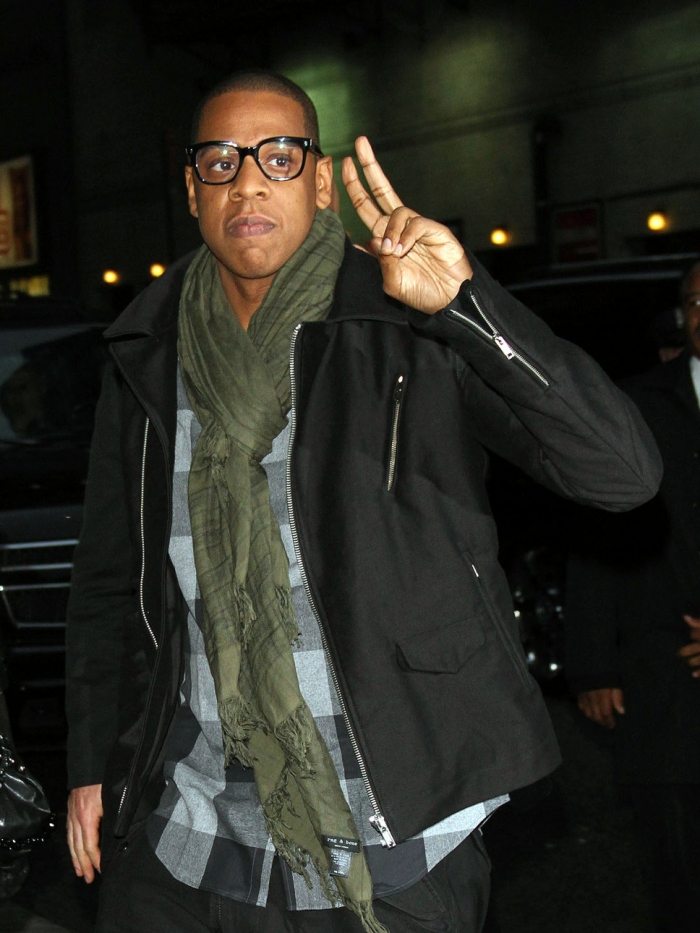 šatka-jeseň-muži-zelená-šatka-sivá-károvaná košeľa-čierna-bunda-jayz