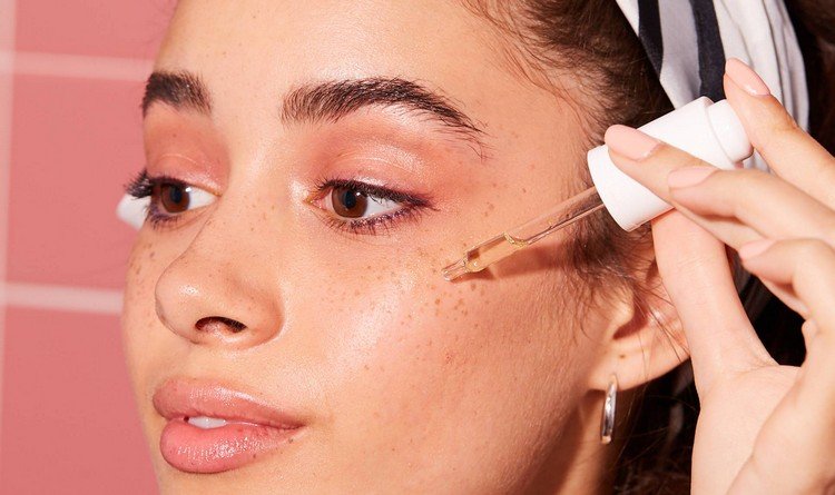 Aplikácia séra vitamínu C, kedy a ako aplikovať