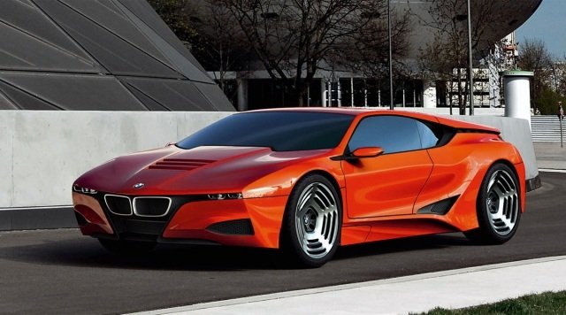 BMW M1 v oranžovej - mestské prostredie -nové-BMW-M1-i8-červené