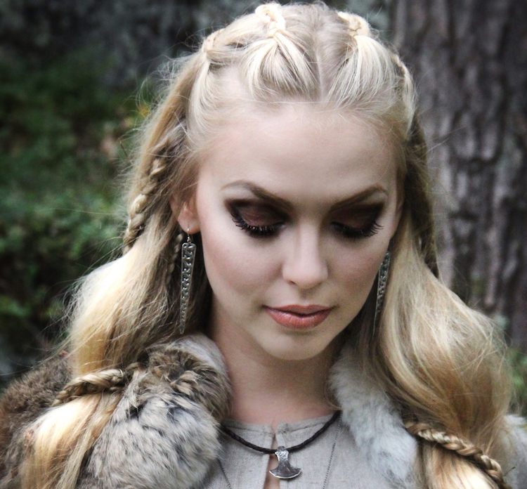 Vikingské účesy vikingské účesy ženy dámy vrkôčiky zapletaný účes