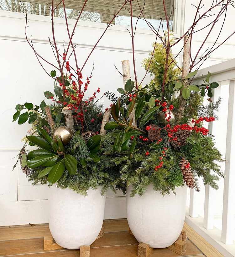 vianočná dekorácia mimo kvetináča
