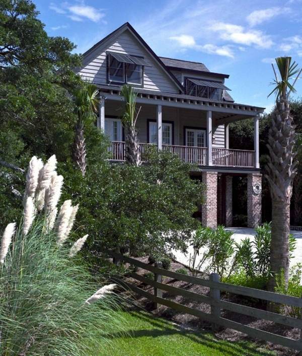 Dizajn záhradného plotu pampas tráva Navrhovanie domu z pampy v koloniálnom štýle