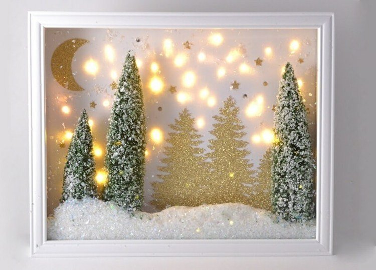 Drotárska zimná krajina v bielom ráme s modelovacou hmotou