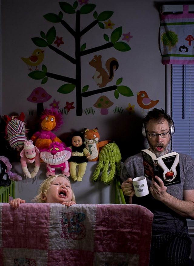 detská postieľka s hudbou zo škôlky