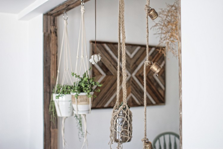 Sadzač Macrame v obývačke Living-bohemian-style-macrame-planter