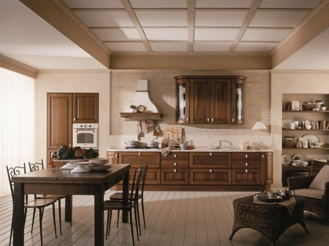 Kuchyňa vo vidieckom štýle biela zadná stena bukové drevo biela zadná stena z bukového dreva