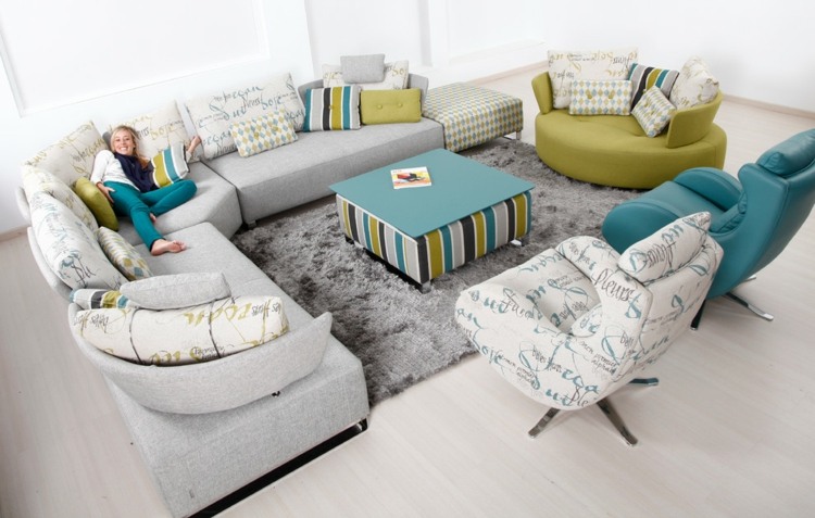 Štýlové súpravy nábytku do obývačky od Fama Živá krajina Funkcia postele moderný dizajnérsky nábytok Fama