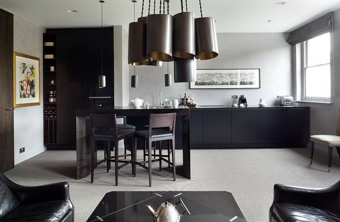 moderný byt kuchyňa ostrovček drevený pult zriadený jedálenský kút Kuchynský ostrovček, drevený pult, jedálenský kút, nápady na usporiadanie