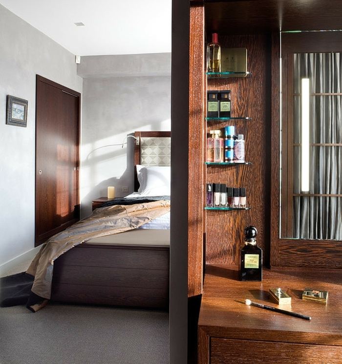 Toaletný stolík, drevený nábytok do spálne Drevený nábytok do spálne z prírodných materiálov