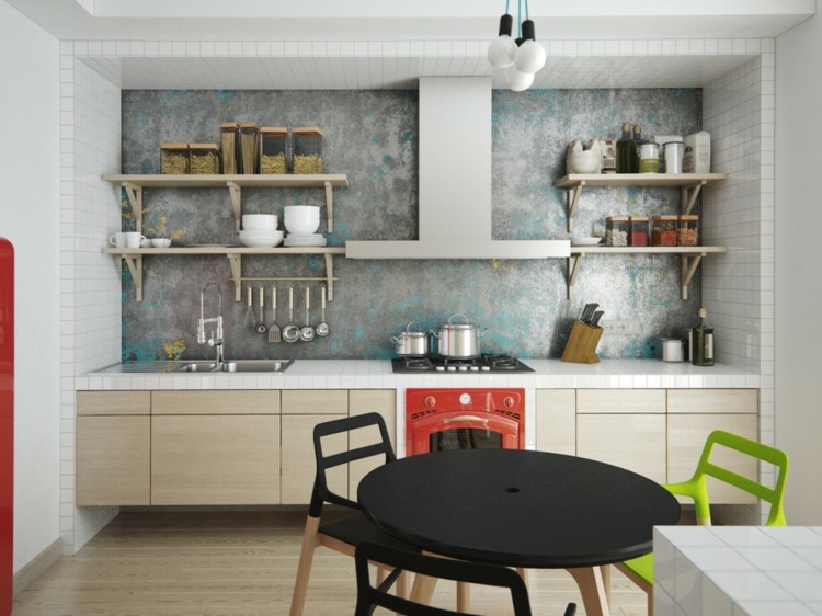Interiér kuchyne s otvorenou policou a stenou v metalickej a tyrkysovej farbe byt ženský zariaďovací regál kuchynská skrinka odsávač pár stolík