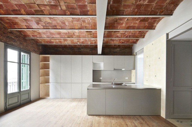 Dizajn bytu-priemyselno-rustikálny-kuchyňa-kuchyňa-ostrov-svetlo sivý