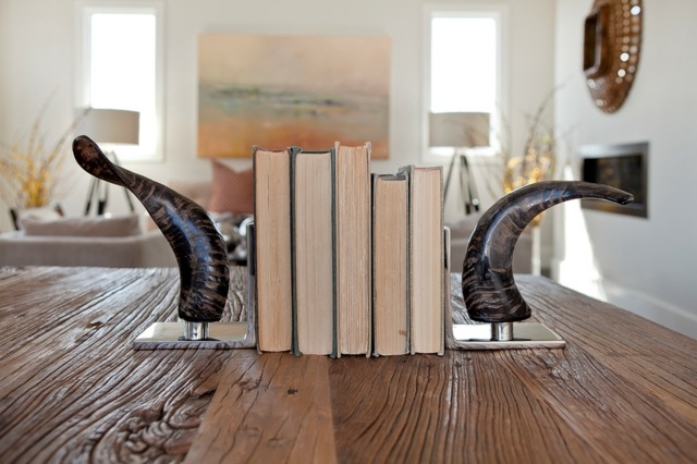 Obývacia izba Bookend Art Horne Africa Look Art Horne Africa vyzerá ako obývacia izba