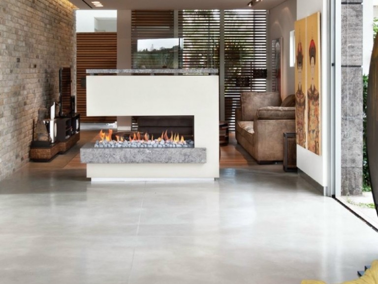 Zariaďovanie obývačky-nápady-krb-voľne stojací-britský-oheň