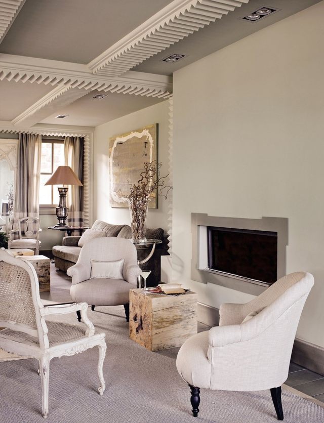 nápady-obývačka-moderný-vidiecky štýl-biela-svetlo-šedá-akcenty dreva