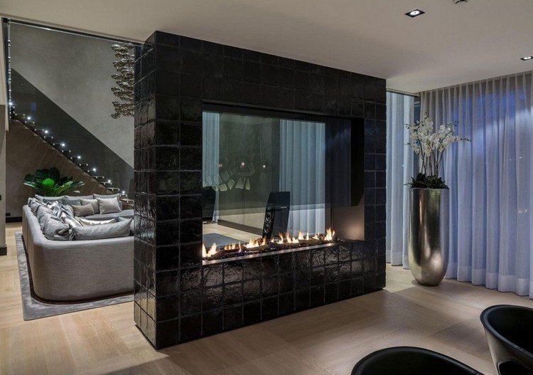 Obývacia izba-sivá-koža-vzhľad-voľne stojaci-plyn