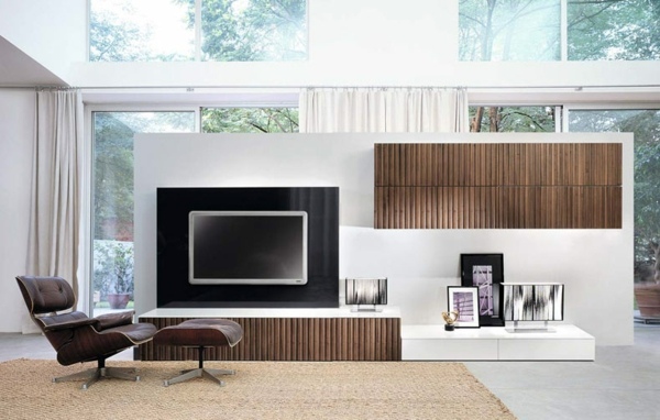 biela-minimalistická-polička na knihy-besana