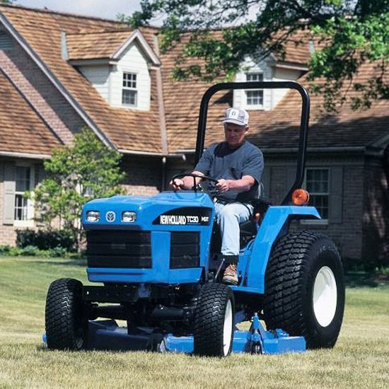 Typ kosačky veľkosť umiestneného traktora Zistite veľkosť a polohu trávnika