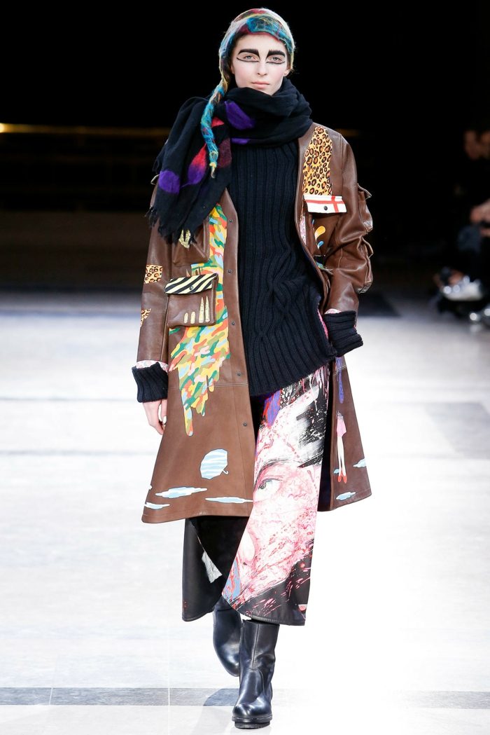 široké oblečenie ako pre mužov s farebnou textilnou potlačou čierny sveter-čižmy-kabát-strednej dĺžky