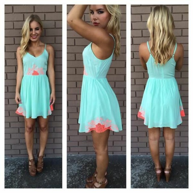 Šaty na vysokom podpätku na ramienka