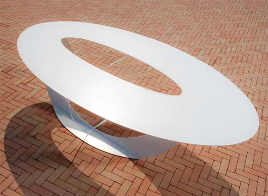 Bilou vonkajší stôl z plexiskla Bilou vonkajší stôl z plexiskla