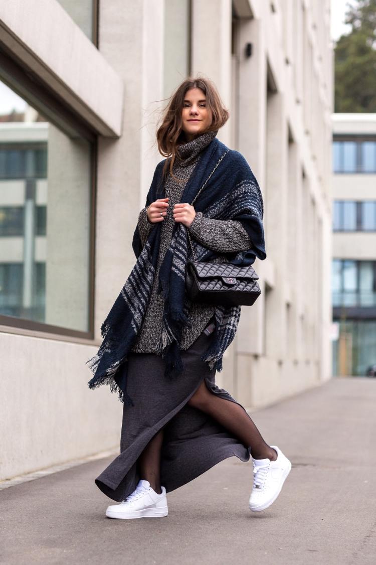 veľká pletená šatka ideálna pre nadmerný vzhľad XXL šatka-štýl-úplet-nadrozmerná-pletená-cibuľový vzhľad