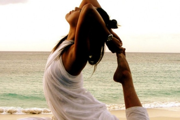 Ruky jogy za hlavou Vzadu vytiahnite nohy