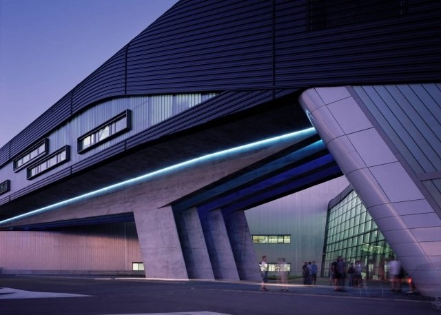 Zaha Hadid Projects Nemecko Centrálna budova Výrobné dielne BMW Leipzig Facade