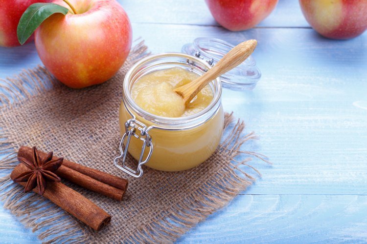 po chirurgickom zákroku zubného implantátu, čo jesť jablkovú šťavu