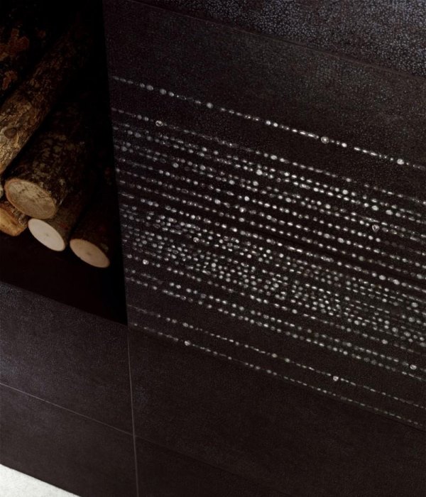 Dlaždice kryštály swarovski tmavé lesklé biele kryštály