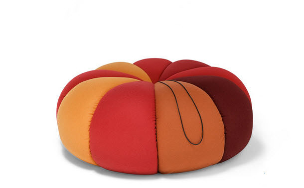 Zucca pouf od Todda Brachera Zucca-pouf-by-Todd Bracher