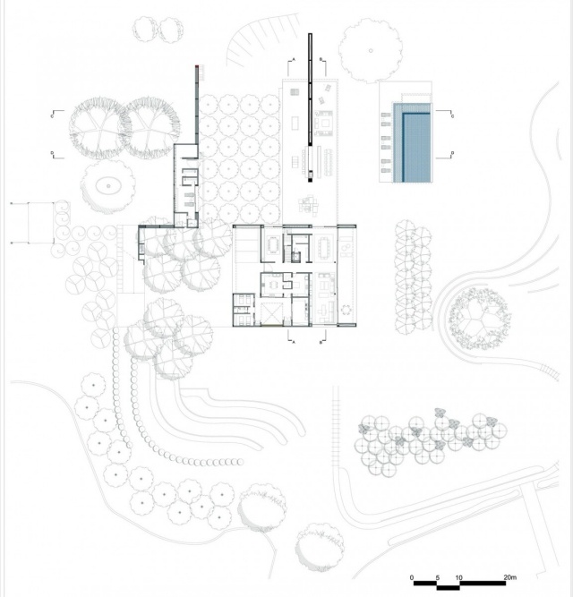 Residencia-Itatiba-zohľadňuje-existujúce-podlahové svahy
