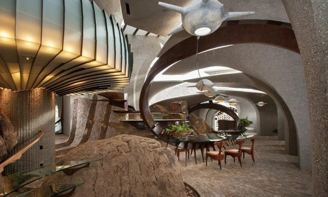 Udržateľný interiérový dizajn, moderný dizajn, jazyk, púštny dom