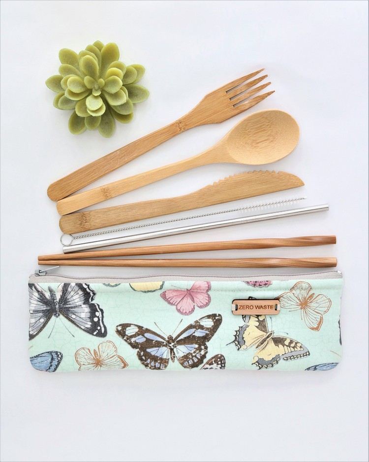 Cestovanie s nulovým odpadom Znovu použiteľné príbory z bambusu