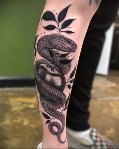 Vlasnik salona za tetoviranje - MEGAN MASSACRE - insta - @megan_massacre - Fotografija gotove tetovaže za web stranicu 4