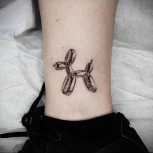 Vlasnik salona za tetoviranje - GOLDY AND KATE SV - insta - @ dot.creativegroup - Fotografija gotove tetovaže za web stranicu 4