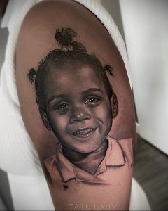 Vlasnik salona za tetoviranje - TATU BABY - insta - @tatubaby - Fotografija gotove tetovaže za web stranicu 3