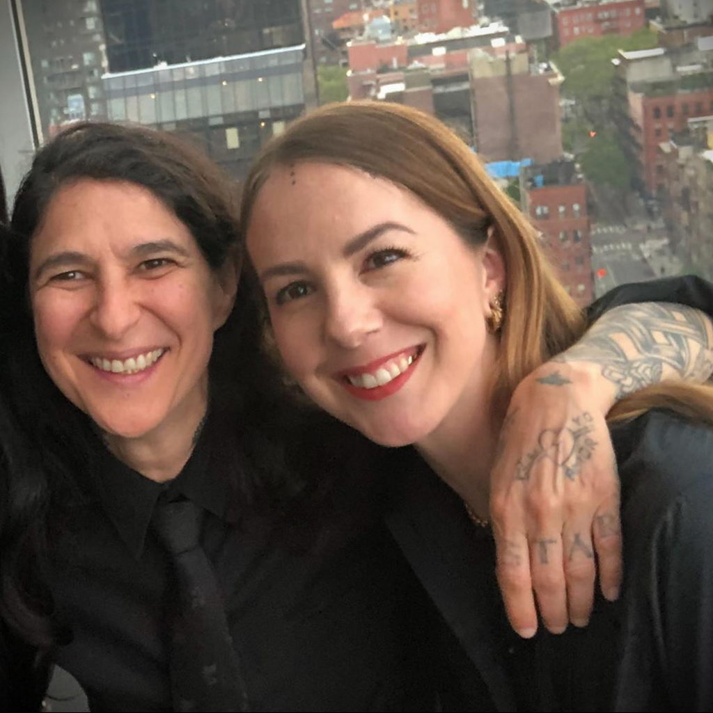 Vlasnica salona za tetoviranje - STEFANIE TAMES - insta - @stephanietamez - Fotografija majstora za web stranicu 1