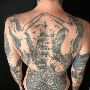 Vlasnica salona za tetoviranje - STEFANIE TAMES - insta - @stephanietamez - Fotografija gotove tetovaže za web stranicu 3