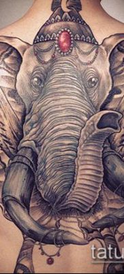 A # 826 buddhista tetoválás a minta klassz változata, amely könnyen használható buddhista tetováló amulettek alakítására és alkalmazására