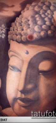Buddhista tetoválás № 955 - a kép hűvös változata, amely sikeresen használható a buddhista mantrák tetoválásként történő felülvizsgálatára és alkalmazására