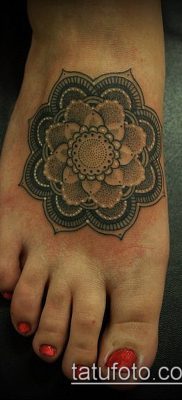 367. számú buddhista tetoválás - a minta méltó változata, amely könnyen használható a buddhista mantrák átalakítására és alkalmazására tetoválásként