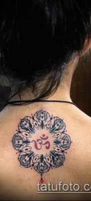 A 317 -es buddhista tetoválás - a minta exkluzív változata, amely jól használható a tetoválás buddhista mandala átalakítására és alkalmazására