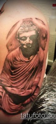 909 -es buddhista tetoválás - a minta érdekes változata, amelyet sikeresen lehet használni buddhista tetováló amulettek alakítására és alkalmazására