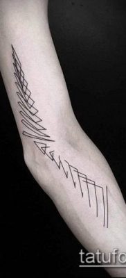 geometriai tetoválás 493. szám - a minta hűvös változata, amely jól használható a geometriai karkötők megváltoztatására és tetoválásként történő felhelyezésére