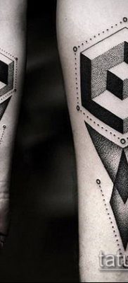 geometriai tetoválás № 854 - a minta méltó változata, amely sikeresen használható a kar geometriai tetoválásaként történő feldolgozására és alkalmazására