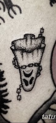 foto håndpoke tatovering dateret 11/22/2017 №023 - tatovering med håndtaske -